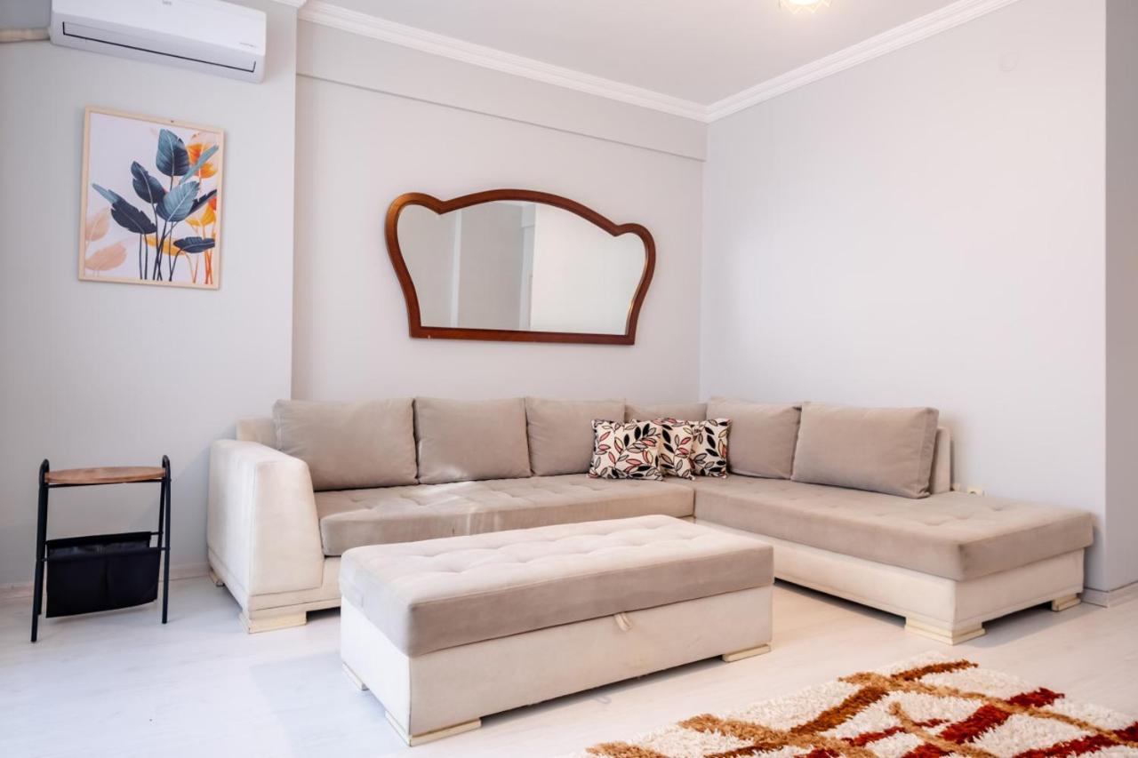 Fully Equipped Cozy Home In Kadikoy Istambul Exterior foto