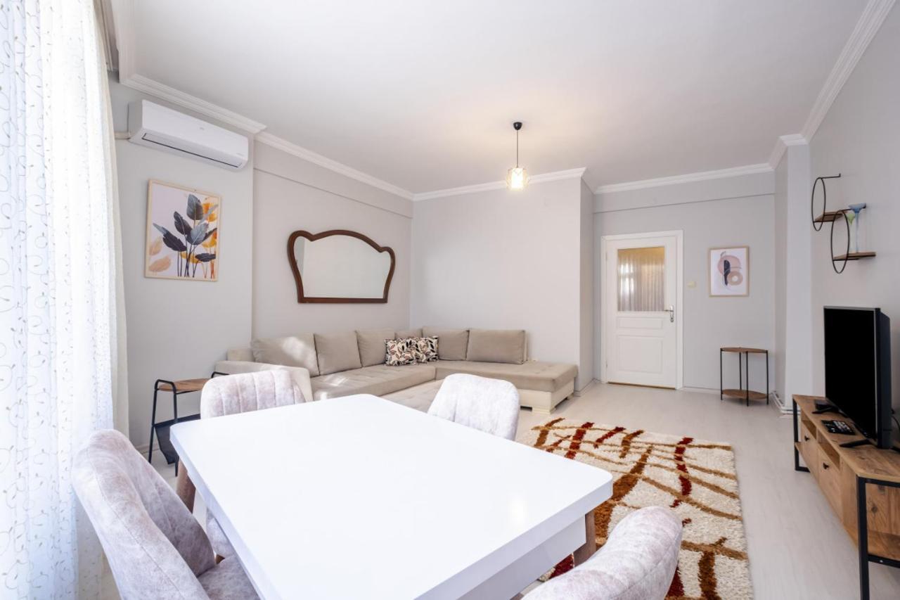 Fully Equipped Cozy Home In Kadikoy Istambul Exterior foto